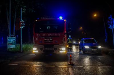 Stuttgart:Abschlepper verliert Ladung und loest Gefahrenstoffeinsatz aus